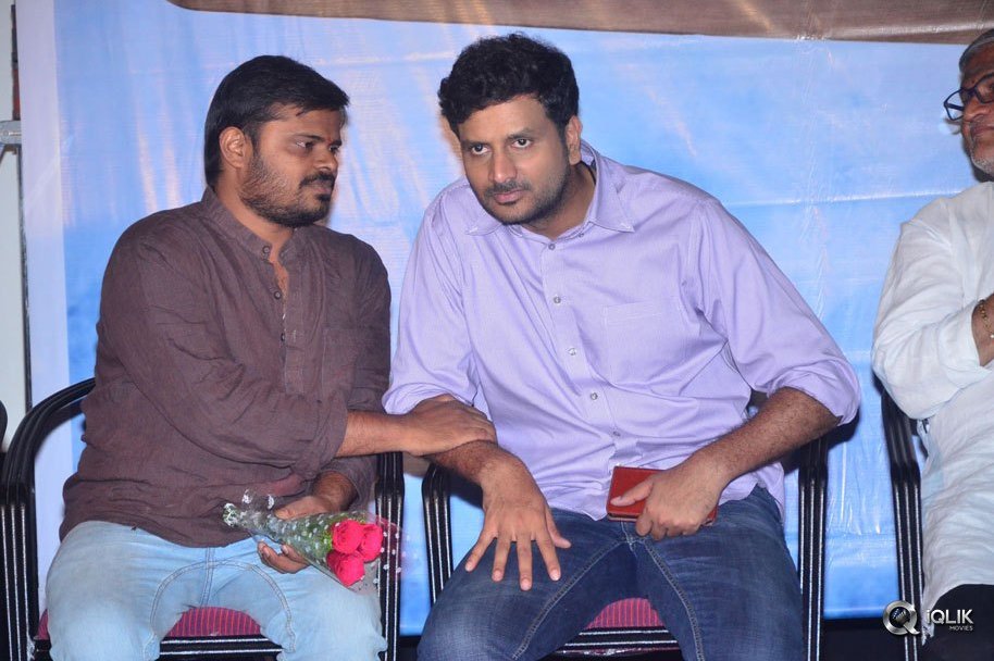 Ami-Thumi-Movie-Pre-Release-Function
